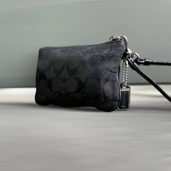 Coach Wristlet - Picture 2 of 7